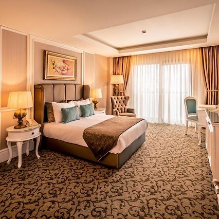 Vuni Palace Premium Hotel & Spa & Casino Beachfront Location ! Girne Buitenkant foto