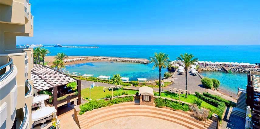 Vuni Palace Premium Hotel & Spa & Casino Beachfront Location ! Girne Buitenkant foto