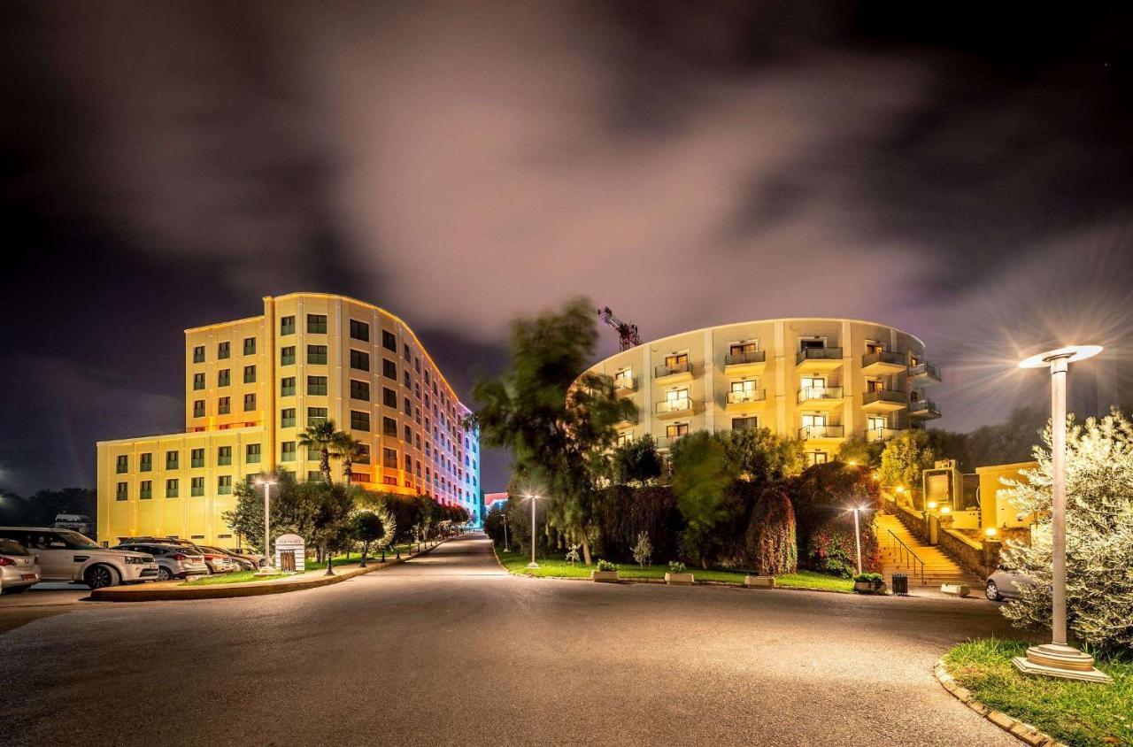 Vuni Palace Premium Hotel & Spa & Casino Beachfront Location ! Girne Buitenkant foto