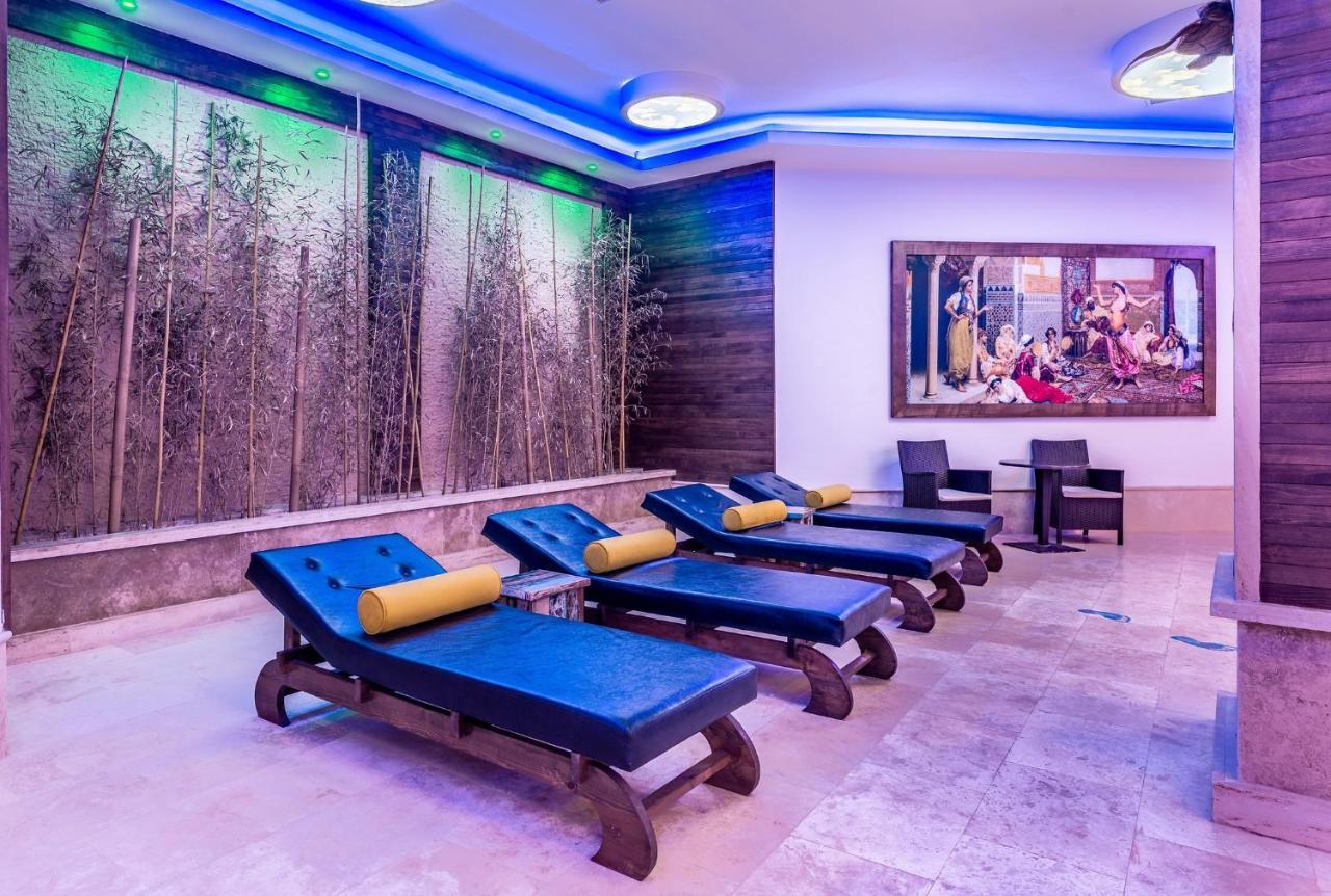 Vuni Palace Premium Hotel & Spa & Casino Beachfront Location ! Girne Buitenkant foto