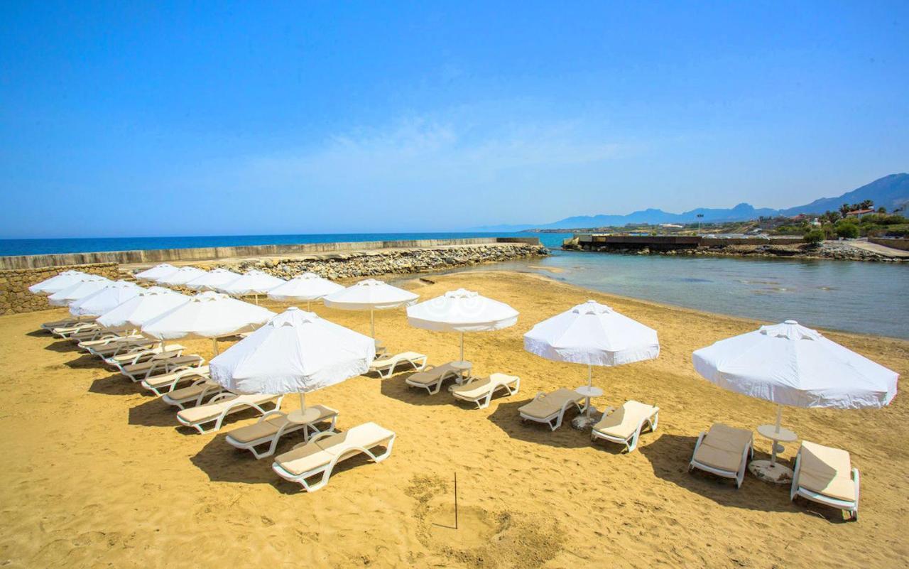Vuni Palace Premium Hotel & Spa & Casino Beachfront Location ! Girne Buitenkant foto